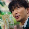 Tsuda Kenjiro plays the role of a supermarket clerk! A cool old man, Kansai dialect... which Tsudaken do you prefer? Appeared in Meiji Tokachi Yogurt Web Commercials and Images