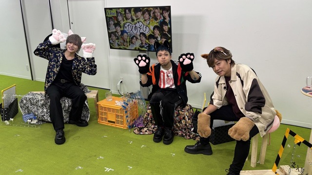[Photos/Image]Morikubo Shotaro, Okamoto Nobuhiko, and Fukunishi Katsuya are excited by talking 